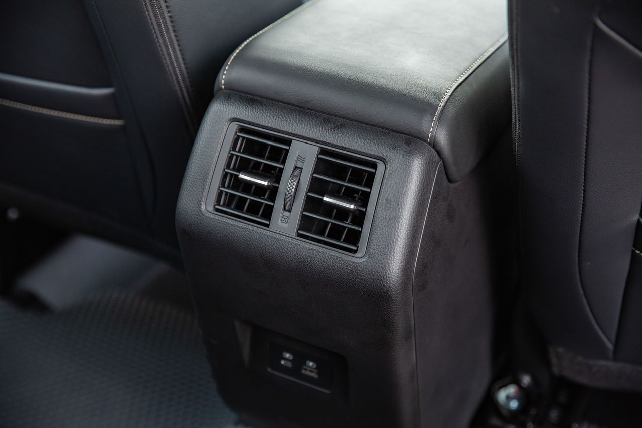 Điều hoà hàng ghế 2 Mitsubishi XForce