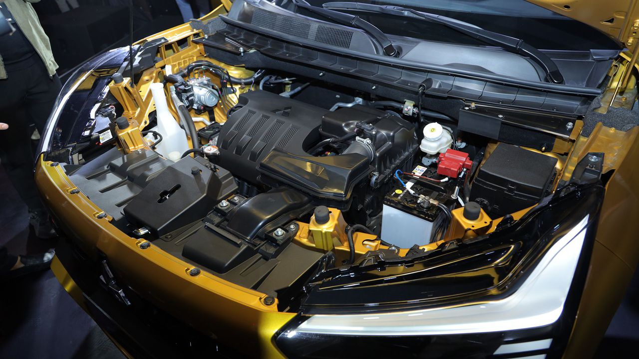 Khoang động cơ Mitsubishi XForce